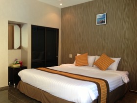 Green Bay Samed Resort