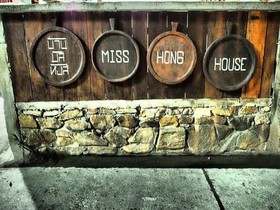 Miss Hong House