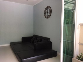 Samed Chill House