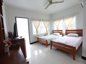 Koh Sichang Unseen Resort
