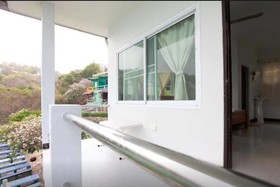 Koh Sichang Unseen Resort