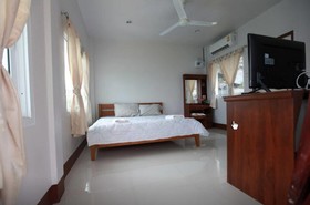 Koh Sichang Unseen Resort
