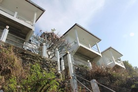 Koh Sichang Unseen Resort