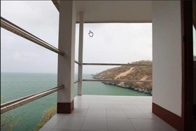 Koh Sichang Unseen Resort