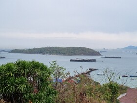 Sawasdee Sichang Resort