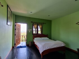 Sawasdee Sichang Resort