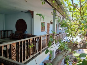 Sawasdee Sichang Resort