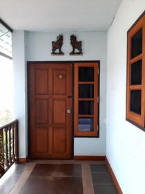 Sawasdee Sichang Resort