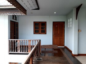 Sawasdee Sichang Resort