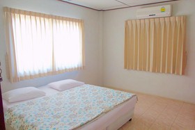 Sichang Shine Khao Resort