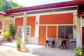 Sichang Shine Khao Resort