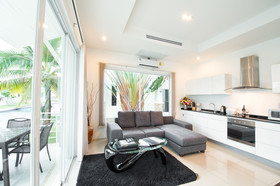 Oriental Beach Pearl