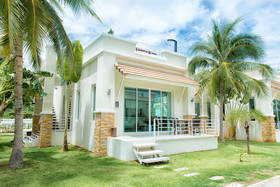 Oriental Beach Pearl