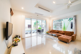 Oriental Beach Pearl