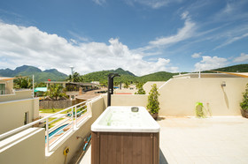 Oriental Beach Pearl