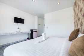 Oasis Hiso Hotel