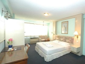 Lopburi Inn