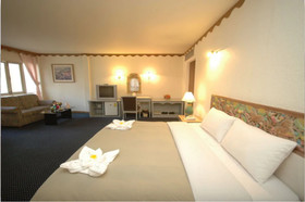 Dad D Resort by Lopburi Inn Resort