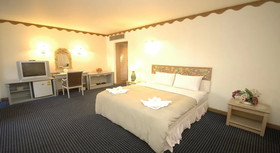 Dad D Resort by Lopburi Inn Resort