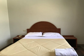 Lopburi Residence 2 And Resort