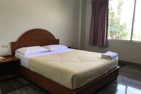 Lopburi Residence 2 And Resort