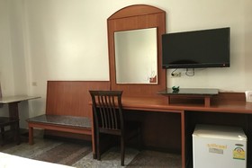 Lopburi Residence 2 And Resort