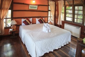 Pasak Hillside Resort