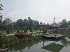 River & Flowers Resort