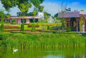 River & Flowers Resort