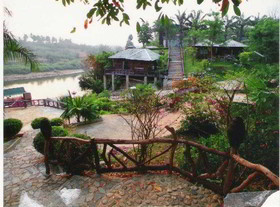 Sai Yok Country Resort & Spa