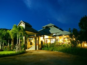 Phukhaongam Resort