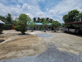 77 Resort