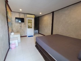 77 Resort