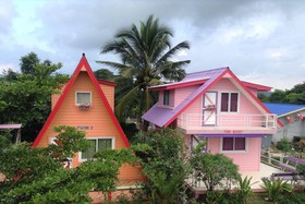 A Houses Homestay