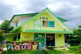 A Houses Homestay