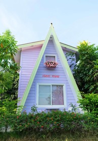 A Houses Homestay