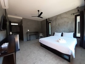 Baan Kampu Resort