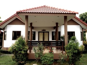 Baan Kin Lom Chom Daw