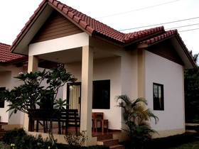 Baan Kin Lom Chom Daw