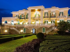 Chateau de Khaoyai Hotel & Resort