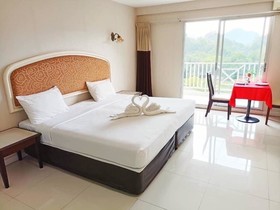 James Mandarin Khaoyai