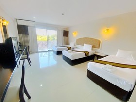 James Mandarin Khaoyai