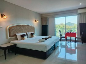 James Mandarin Khaoyai