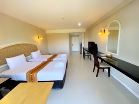 James Mandarin Khaoyai