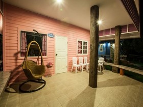 Kanghanrak Theme Houses
