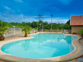 Khao Yai Country Hill Resort