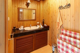 Little Garden Cottage By Favstay