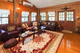 Little Garden Cottage By Favstay