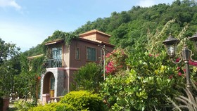 Ozono Italia Poll Villa