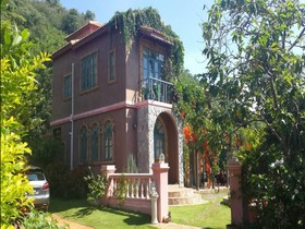 Ozono Italia Poll Villa